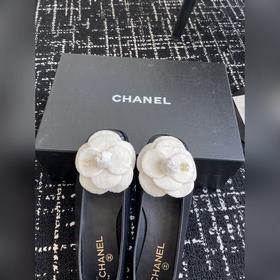 Chanel 24ss Новые туфли Mary Jane с квадратным носком и камелией 