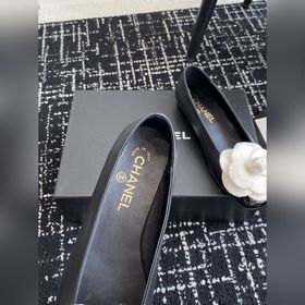 Chanel 24ss Новые туфли Mary Jane с квадратным носком и камелией 