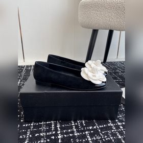 Chanel 24ss Новые туфли Mary Jane с квадратным носком и камелией