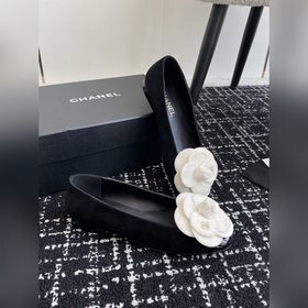 Chanel 24ss Новые туфли Mary Jane с квадратным носком и камелией