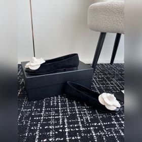 Chanel 24ss Новые туфли Mary Jane с квадратным носком и камелией