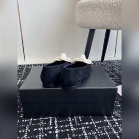 Chanel 24ss Новые туфли Mary Jane с квадратным носком и камелией 