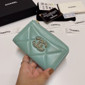 Обновленная версия Chanel в новых цветах. Новейшая модель с 7 кар