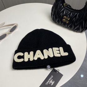 【CHANEL】 Новая модель шерстяной вязаной шапки, представленная в п