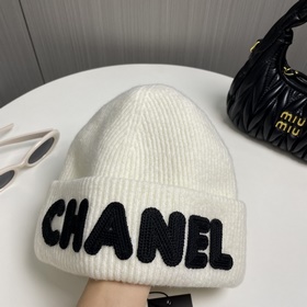 【CHANEL】 Новая модель шерстяной вязаной шапки, представленная в п
