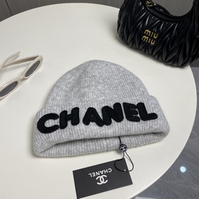 【CHANEL】 Новая модель шерстяной вязаной шапки, представленная в п
