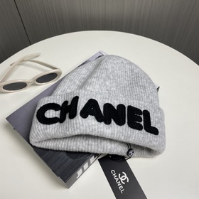 【CHANEL】 Новая модель шерстяной вязаной шапки, представленная в п