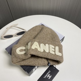 【CHANEL】 Новая модель шерстяной вязаной шапки, представленная в п