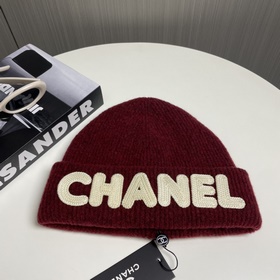 【CHANEL】 Новая модель шерстяной вязаной шапки, представленная в п