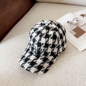 Бейсболка Chanel, шерстяной материал, в стиле Chanel, необходимый