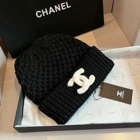 Chanel вязаная шапка
