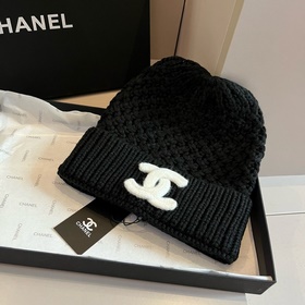 Chanel вязаная шапка
