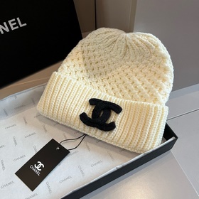 Chanel вязаная шапка