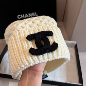 Chanel вязаная шапка