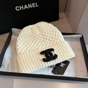 Chanel вязаная шапка