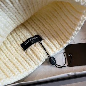 Chanel вязаная шапка