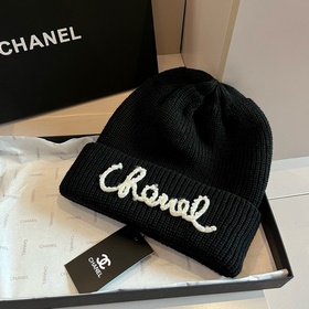Chanel вязаная шапка