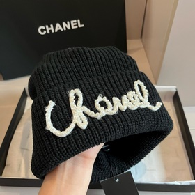 Chanel вязаная шапка