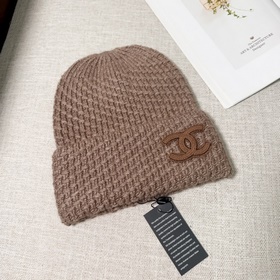 CHANEL Осень-зима, новая коллекция, модель от известного бренда,