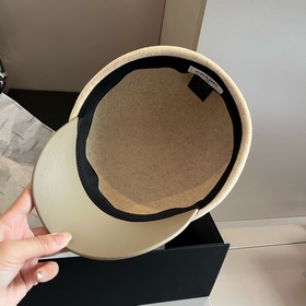 Шляпа-кашкет Chanel из шерсти с козырьком, козырек из промытой ко