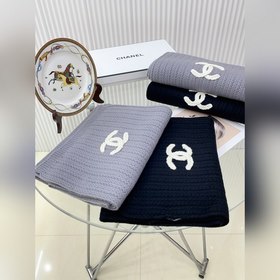 Новая коллекция Chanel на осень-зиму, обеспечивает превосходную т