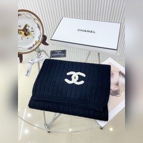 Новая коллекция Chanel на осень-зиму, обеспечивает превосходную т