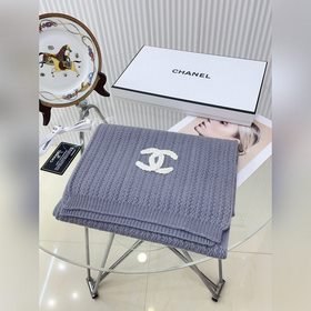 Новая коллекция Chanel на осень-зиму, обеспечивает превосходную т