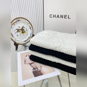 Новая коллекция Chanel на осень-зиму, обеспечивает превосходную т