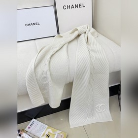Новая коллекция Chanel на осень-зиму, обеспечивает превосходную т