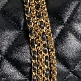 Вечерняя сумка Chanel 24A Hobo с бахромой и цепочкой AS4966. Роск
