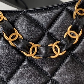 chanel 24 сумка-хобо, модель AS4754. Эта сумка, как и предыдущая 