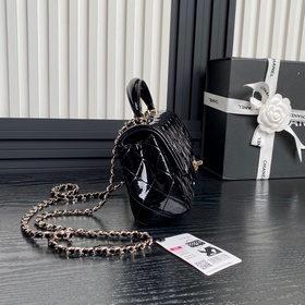 chanel 24K CF mini handle AS2431. Этот дизайн выглядит очень элег
