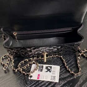 chanel 24K CF mini handle AS2431. Этот дизайн выглядит очень элег