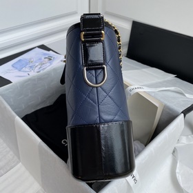 93824 Chanel Gabrielle Маленькая Габриэль никогда не разочаровыв