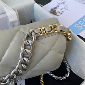 1161 средний серебряный цепочка Chanel осень-зима 19Bag сочетает 
