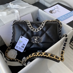 1160 Маленькая серебряная цепочка Chanel осень-зима 19. Сумка, со