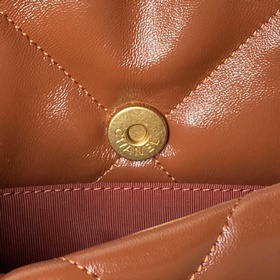 1160 Маленькая сумка Chanel осень-зима 2019. Сочетание всех класс