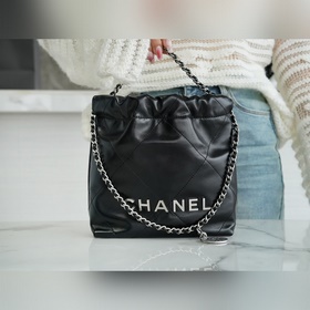 Chanel 23S 22Mini сумка черно-серебристая Долгожданная мини-сумка