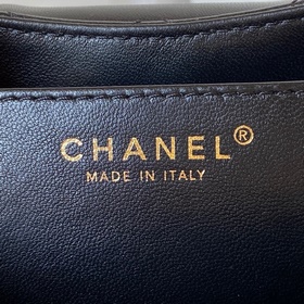 chanel 24C Ранневесенняя коллекция AS4610 с большим логотипом в с