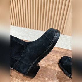 #Короткие сапоги    # Новая модель короткие сапоги Chanel на о