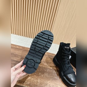 Ботинки Chanel на толстой подошве, визуально удлиняют ноги, насто