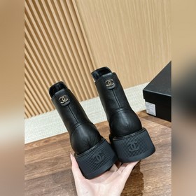 Ботинки Chanel на толстой подошве, визуально удлиняют ноги, насто