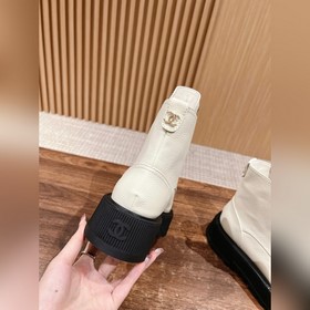 Ботинки Chanel на толстой подошве, визуально удлиняют ноги, насто
