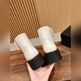 # Chanel 24B новейшие ботинки на толстой подошве с ромбовидной це