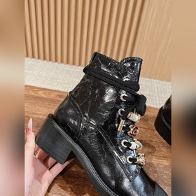Осенне-зимние мотоциклетные ботинки Chanel с цепочкой Верх из кож