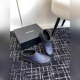 Короткая модель  CHANEL 24ss – популярные резиновые сапоги! При
