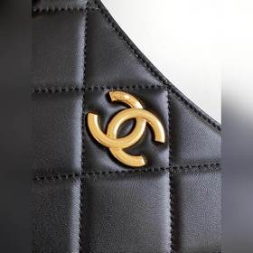 Новая модель сумки под мышку 24k. Очень нравится, такая же, как у
