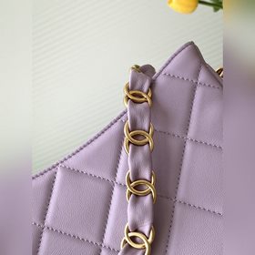 Новая модель сумки под мышку 24k. Очень нравится, такая же, как у