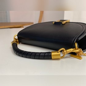 Подлинная сумка Chloe Marcie в новом стиле! Эта элегантная сумка 