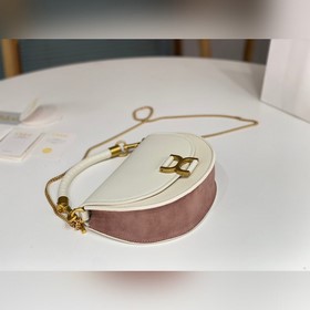 Подлинная сумка Chloe Marcie в новом стиле! Эта элегантная сумка 